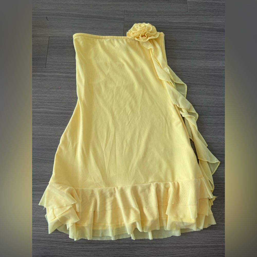 Edikted Yellow Strapless Dress - Gem